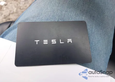 2021 Tesla Model Y Long Range Dual Motor All-Wheel Drive from USA, damaged, VIN 5YJYGDEE3MF255078